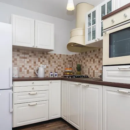 Gorgeous Home In Hrvace With Wifi Holiday home