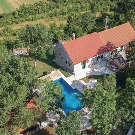 Holiday home Gorgeous Home In Hrvace With Wifi