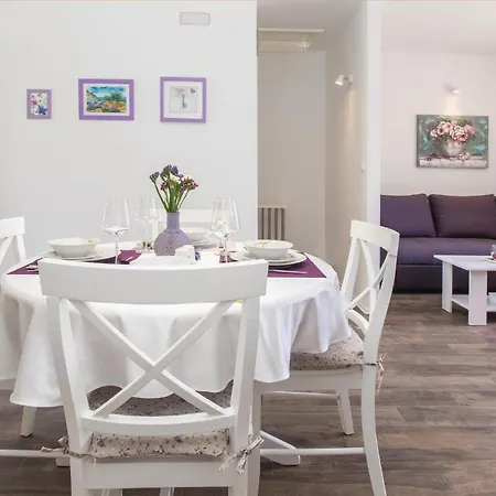 Gorgeous Home In Hrvace With Wifi Rumin