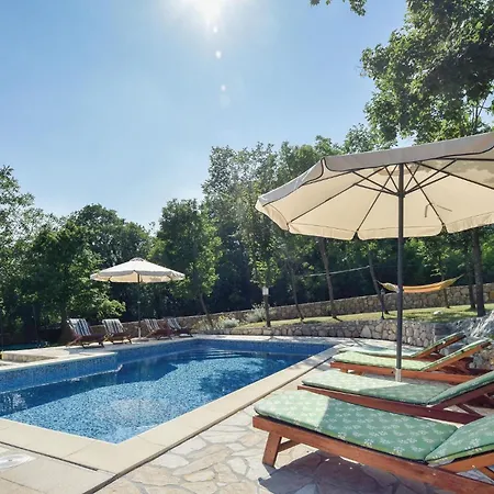 Holiday home Gorgeous Home In Hrvace With Wifi *