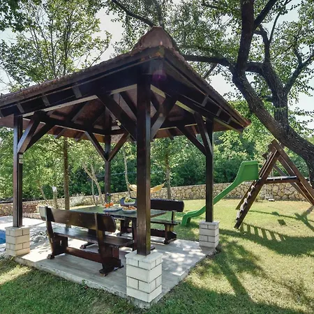 With Fireplace Xiii Tatil Evi